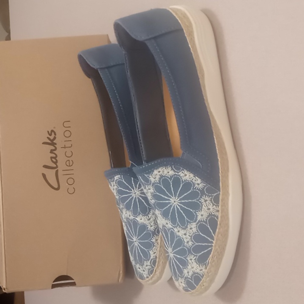 Clarks Women's Elaina Harbor Loafer New in Box Size 9M